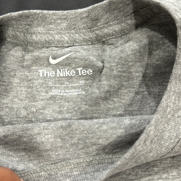 🩶Nike Sportswear Typography Printed Round
Neck T-shirt - Picture 6 of 8